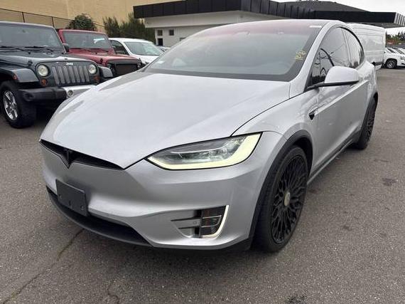 TESLA MODEL X 2018 5YJXCAE47JF096297 image TESLA MODEL X 2018 5YJXCAE47JF096297 image